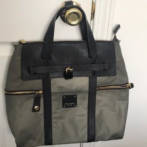 Large Henri Bendel Jetsetter